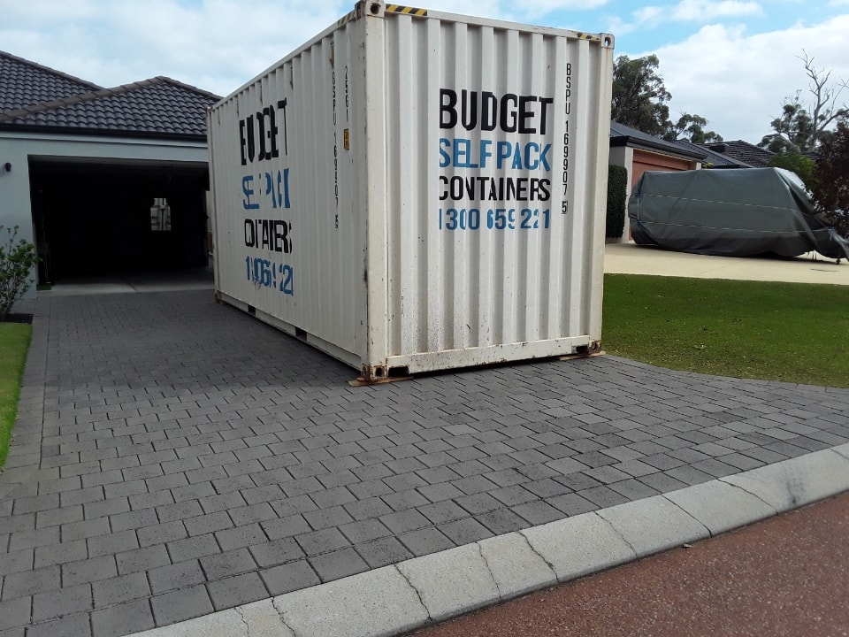 Move Interstate Advice & Tips Budget Self Pack Containers